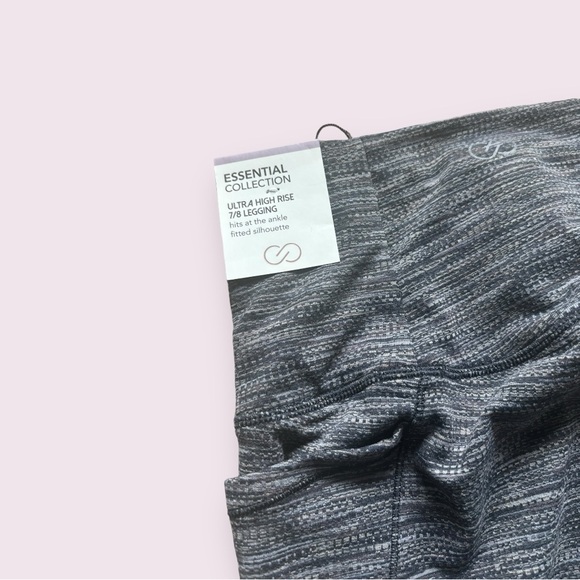 Calia Ultra High Rise 7/8 Legging with Pockets - Picture 4 of 5